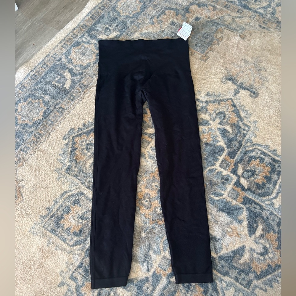 SPANX Look at me now seamless leggings IN COLOR VERY BLAXK 2X (NWT), 3X, 1X